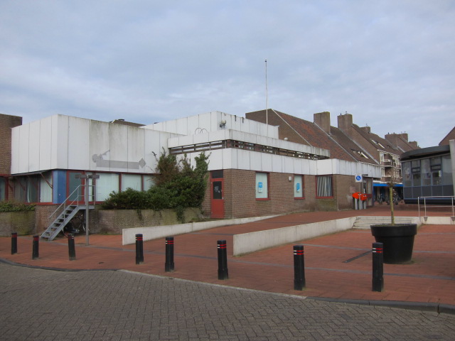 Laat gemeente verkrot postkantoor Huesmolen kopen