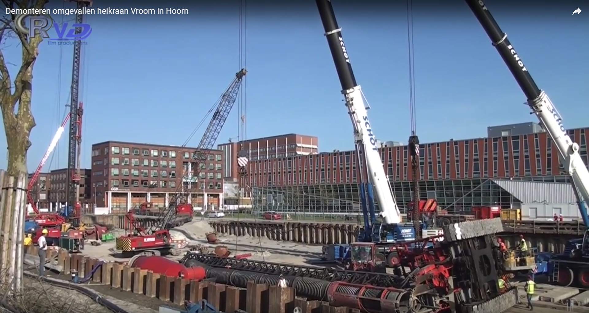 Weghalen van omgevallen heikraan (Video)