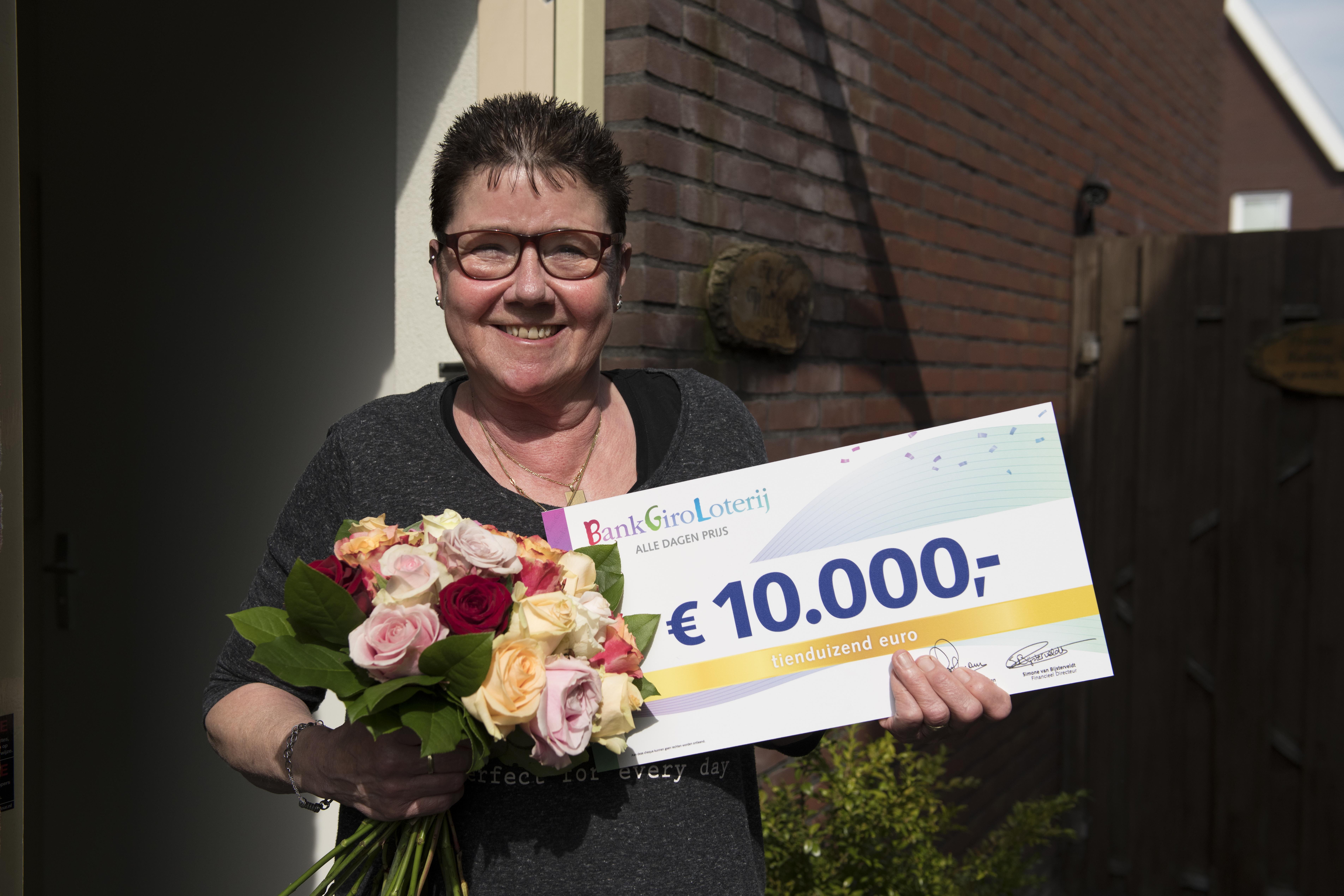 Sylvain en Gerda uit Zwaag verrast met 10.000 euro van BankGiro Loterij