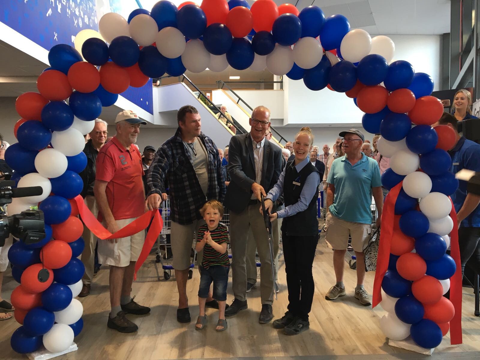 Feestelijke opening nieuwe Aldi-vestiging in De Grote Beer