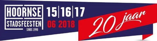 Voetballen in Het Park tijdens de Hoornse Stadsfeesten