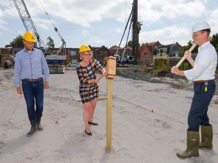 Eerste paal geslagen voor 36 sociale huurwoningen
