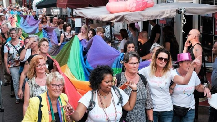 Feestelijke Pridewalk