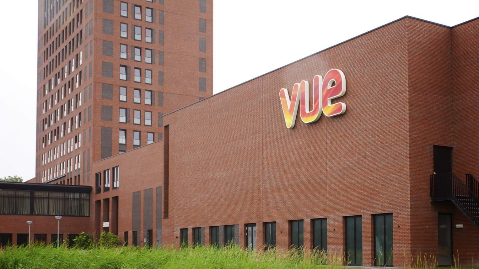 Acteur Willem de Bruin komt langs bij Vue Hoorn