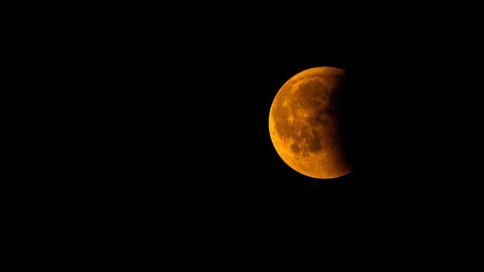 Maandag bij helder weer maansverduistering te zien