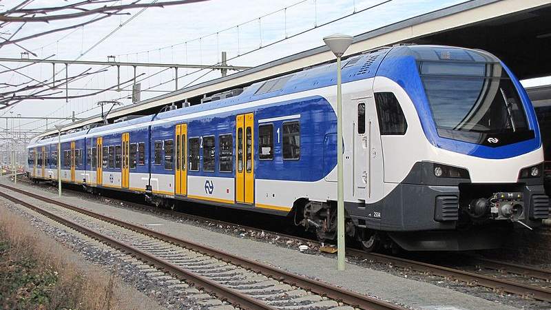 NS met nieuwe, luxere treinen naar Schiphol