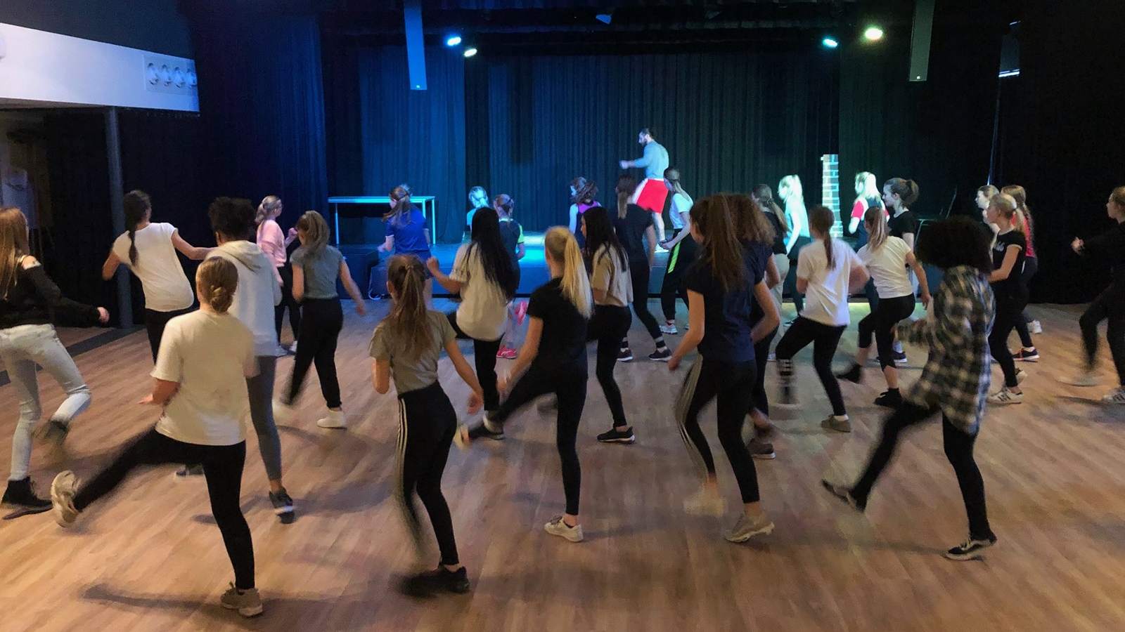 Tabor-leerlingen leren dansen
