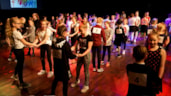 Zo'n 65 danspaartjes op de vloer