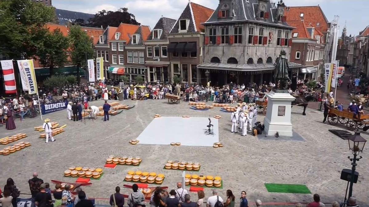 Hoornse Kaasmarkt voortaan op dinsdag