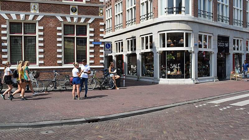 Termeer Groep neemt kledingwinkels Sissy-Boy over