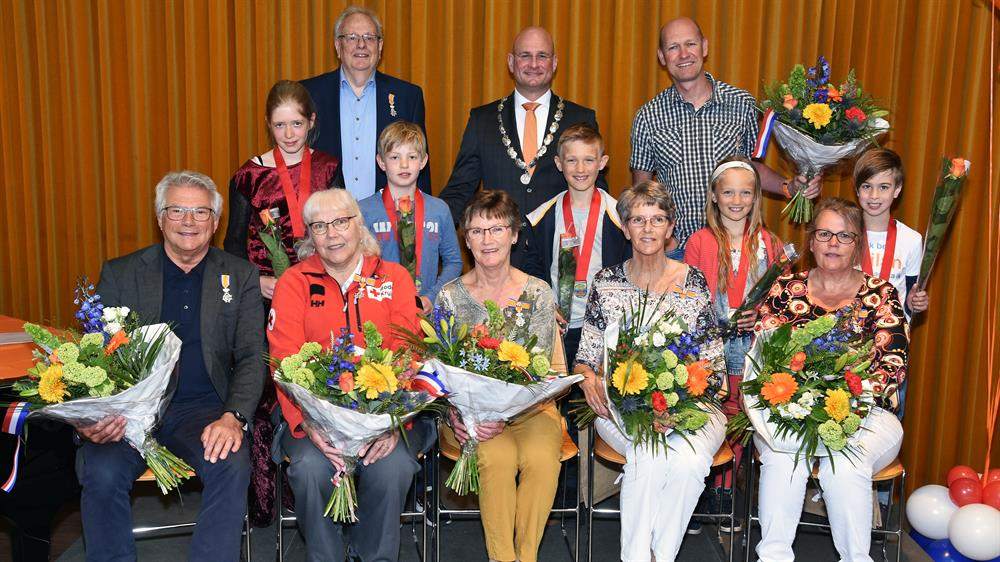 Acht Hoornse inwoners koninklijk onderscheiden