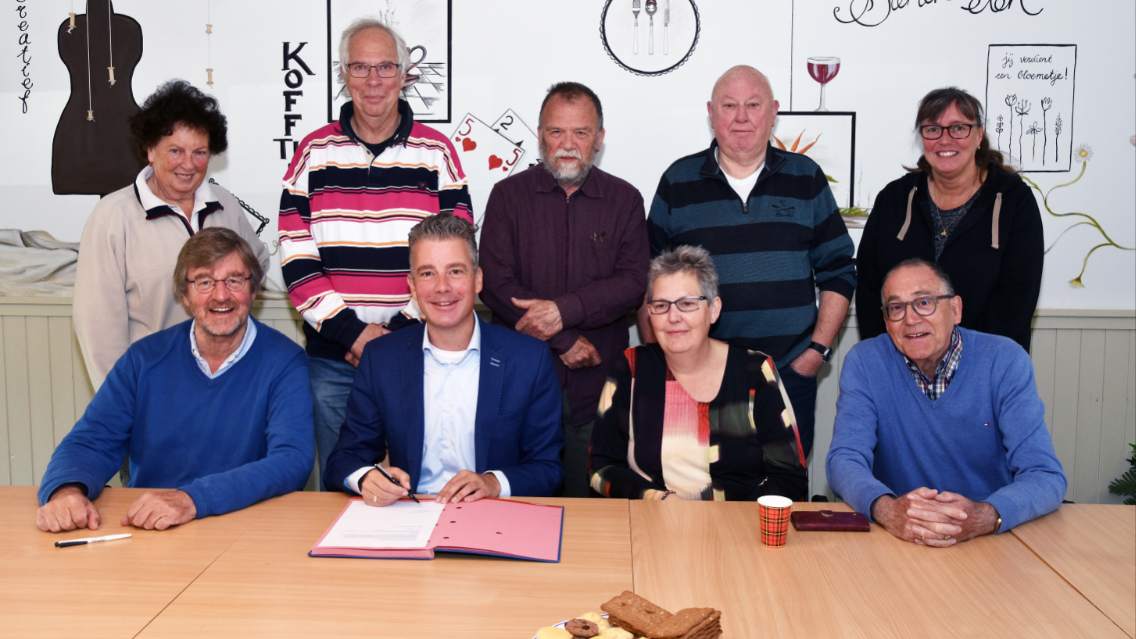 Gemeente Hoorn en Bewonersoverleggen tekenen convenant