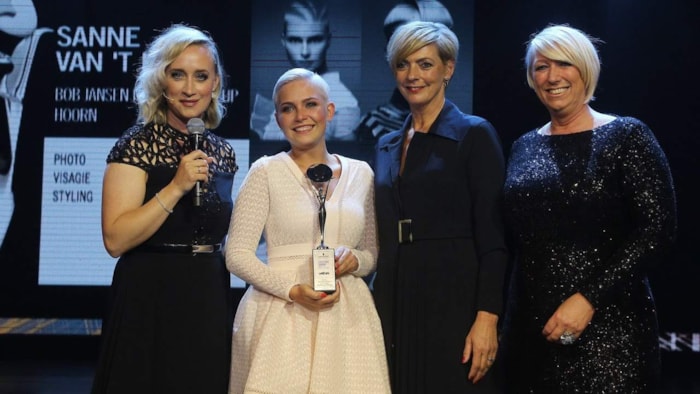 Sanne van 't Hoog wint Coiffuer Award