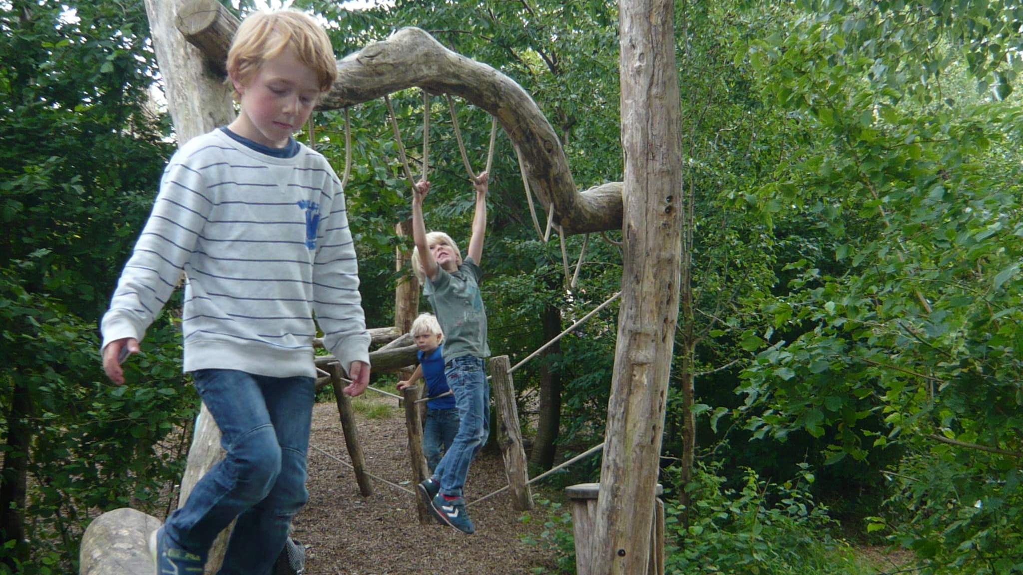 Speeltuinsurvival in de natuur