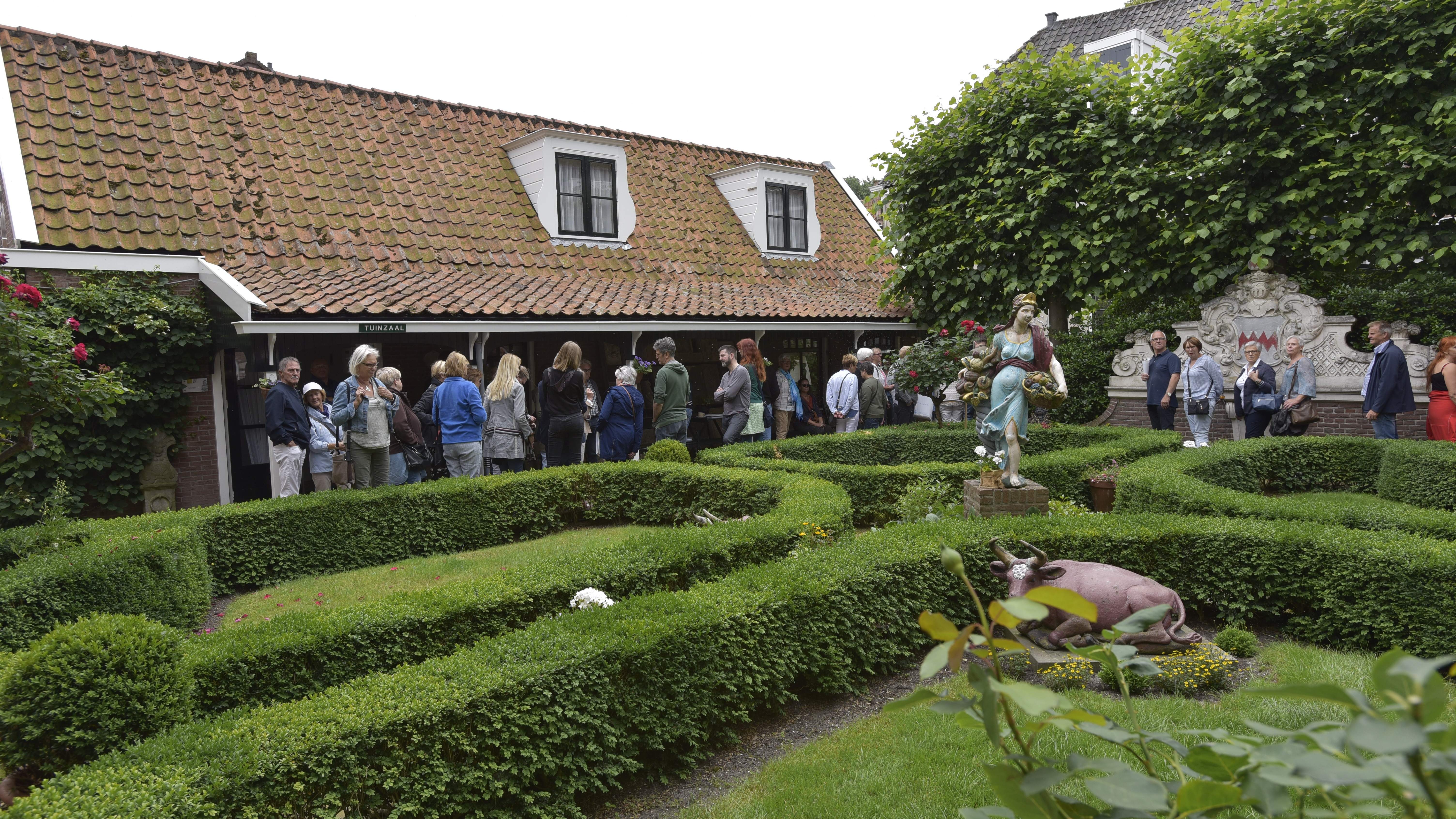 Tuinenwandeling met Oud Hoorn