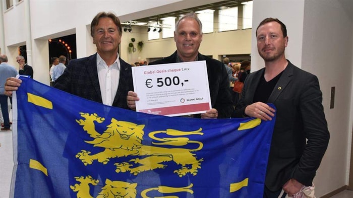 Global Goals cheque