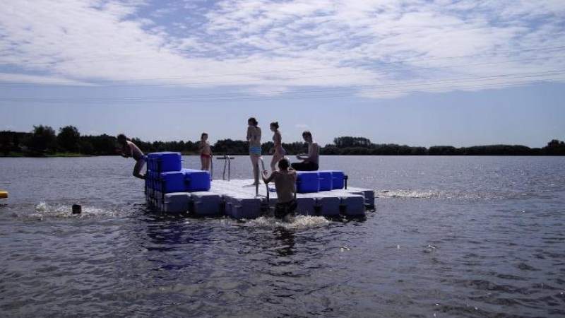 Verkoeling in het Hoornse water