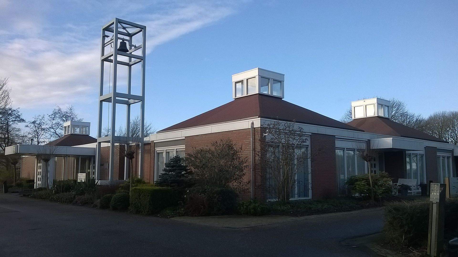 Fractie Tonnaer wil ook op zondag begraven