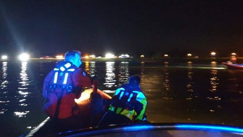 Grote zoekactie op het Markermeer naar vermiste zwemster