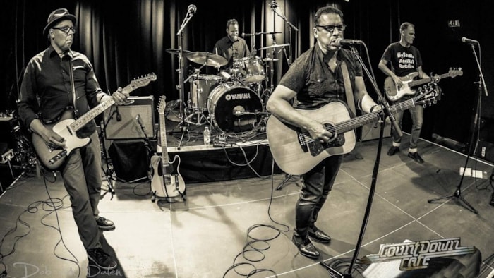 Walter Rootsie and his Blue Connection