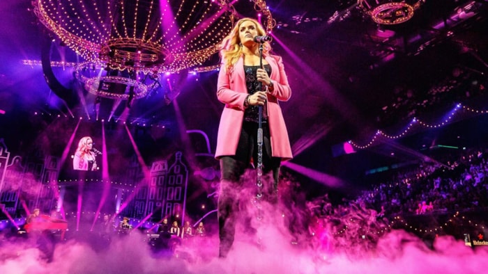 Samantha Heemskerk zingt Hazes