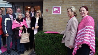 Onthulling roze loper Avondlicht