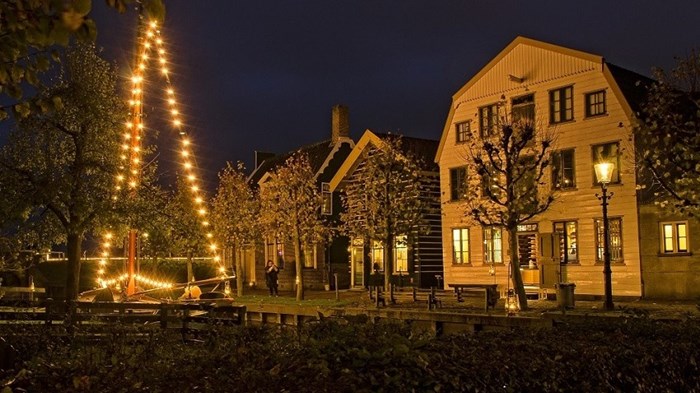 Zuiderzeemuseum in het donker