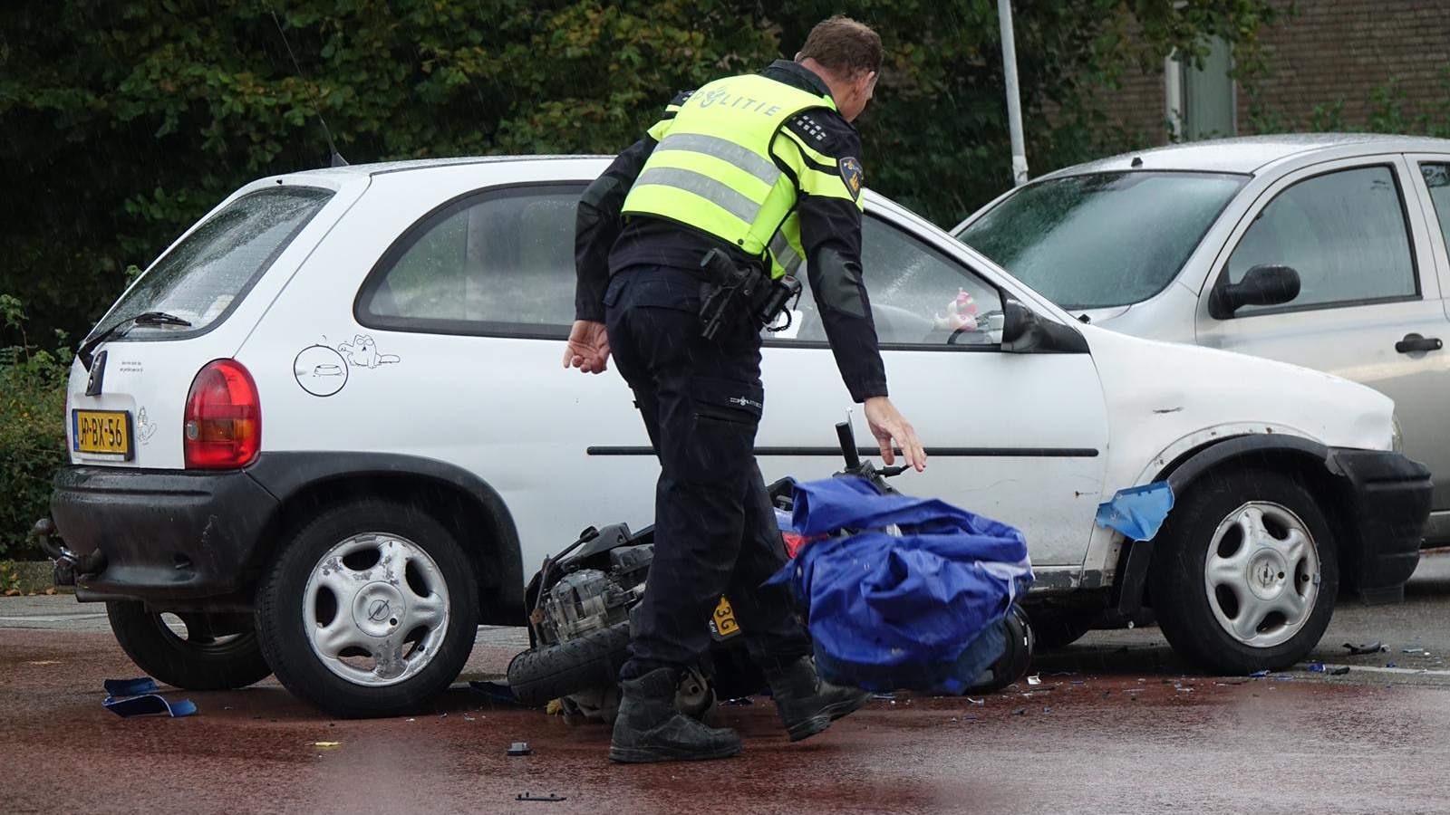 Scooterrijder gewond in Grootebroek