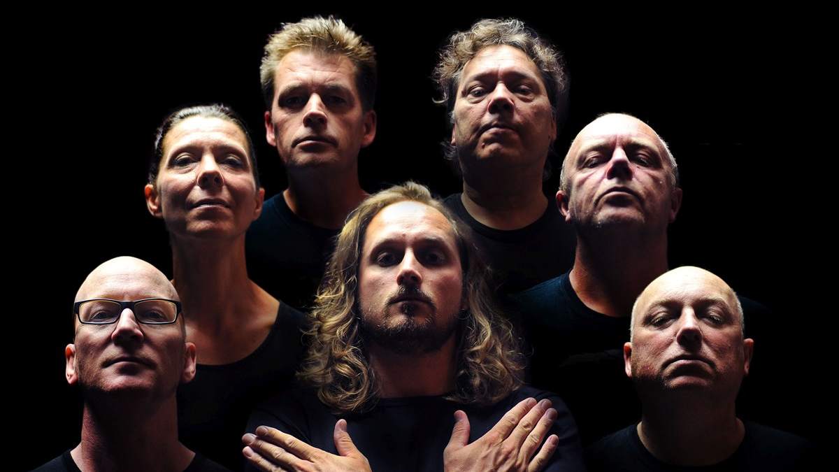 Club Festo en Crazy Little Things in Manifesto