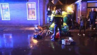 Scooter en bijrijder ten val 1