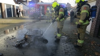 Scooter volledig uitgebrand in Obdam 3
