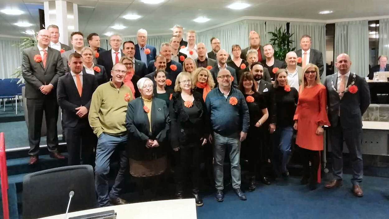 Poseren voor Orange the world