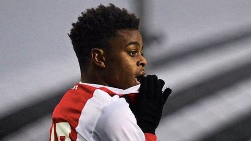 Sontje Hansen: Ajaxied uit Hoorn