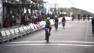 Tessa Neefjes wint bij de vrouwen
