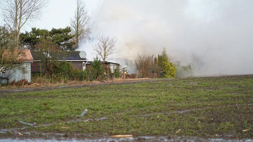 Woningbrand op bungalowpark in Venhuizen