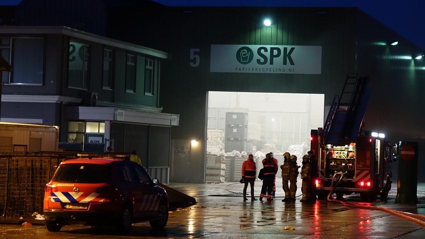 Brand bij recyclingbedrijf in Wognum