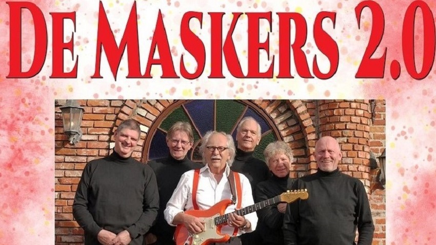 De Maskers 2.0 met Dutch Roy Orbison in Andijk
