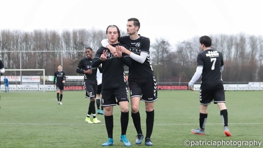 Voetbalverslagen wedstrijden 1 en 2 februari