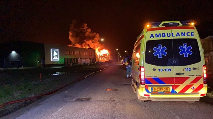 Grote brand op industrieterrein Zwaag 3