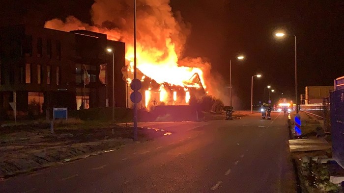 Grote brand op industrieterrein Zwaag 4