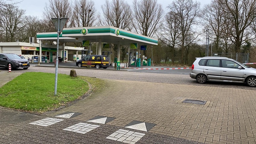 Overval Bovenkarspel en aanrijding politiewagen