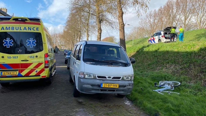 Ongeval Enkhuizen, persoon in de boeien geslagen 1