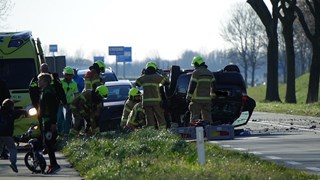 Auto op z'n kop Venhuizen 5