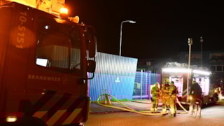 Brand autosloperij Ooyevaar 4
