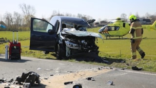 Frontale botsing in de Goorn 1