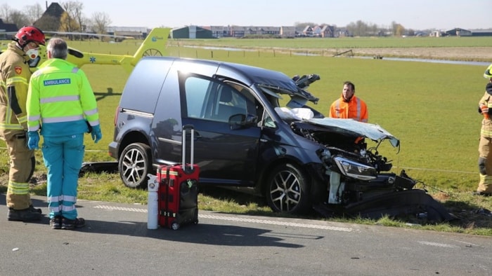 Frontale botsing in de Goorn 2