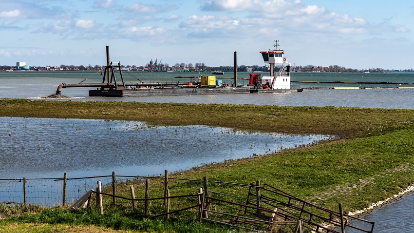 Alliantie Markermeerdijken bereikt mijlpaal van miljoen kuub zand
