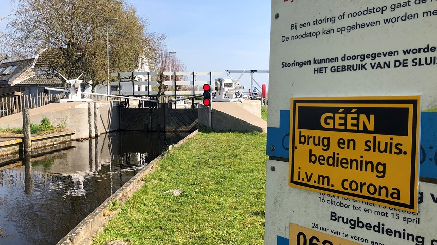 Hoogheemraadschap houdt sluizen en bruggen gesloten