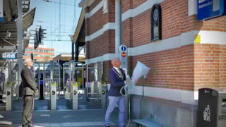 Onthulling plaquette bij station Hoorn