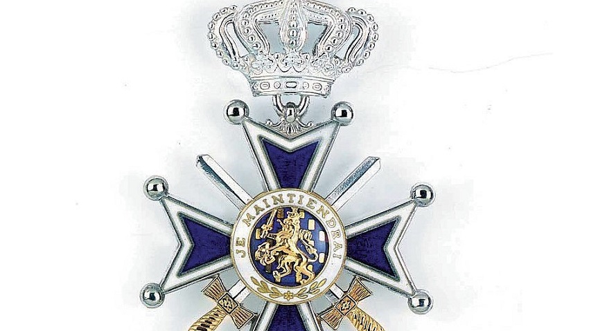 13 Koninklijke onderscheidingen en 8 jeugdlintjes